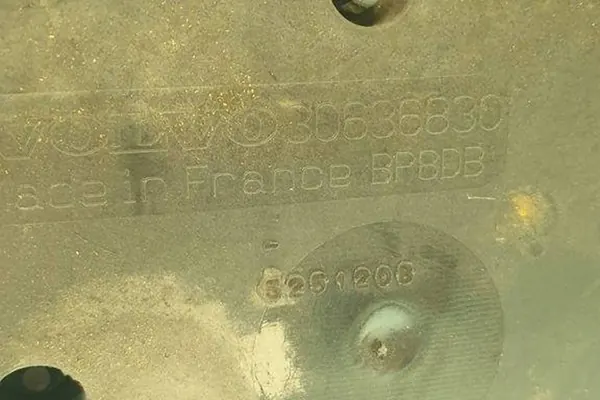 Ilmansuodattimen kotelo VOLVO S60 I 2.4L Diesel 2006 image 3