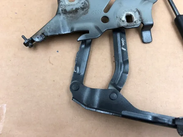 Bisagra del Capó Delantero Derecho con Actuador Audi A5 RS5 S5 image 4