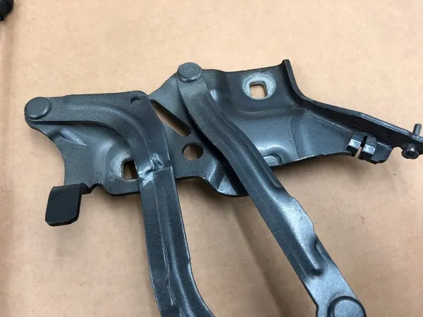 Bisagra del Capó Delantero Derecho con Actuador Audi A5 RS5 S5 image 8