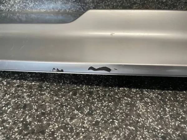 Bakstötskåpsförstärkning OEM 4K9807835 Audi A6 C8 Allroad image 3
