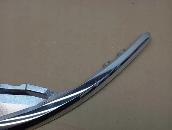 Moldura Cromada Faro Izquierdo Delantero OEM 53182-02090 image 4