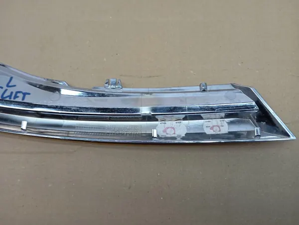 Moldura Cromada Faro Izquierdo Delantero OEM 53182-02090 image 8