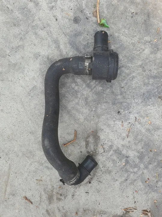 Audi A4 B6 B7 1.8T Válvula de corte 06A145710P image 2