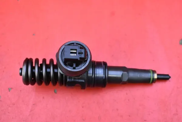 Pompe d'injection OEM 0414720213 pour VW Golf 4 1.9 TDI image 2