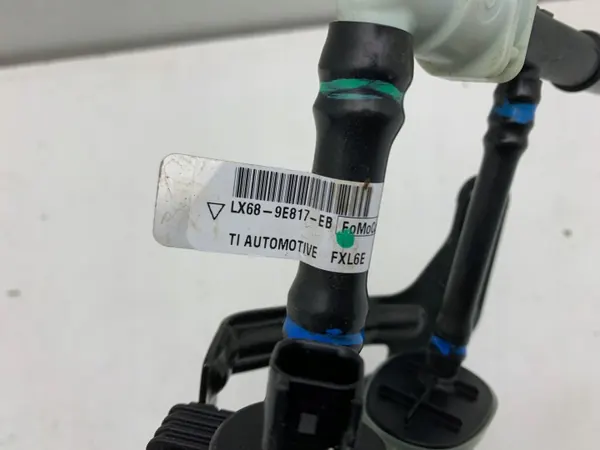 Válvula Presión Combustible Ford OEM LX68-9E817-EB Usado image 3