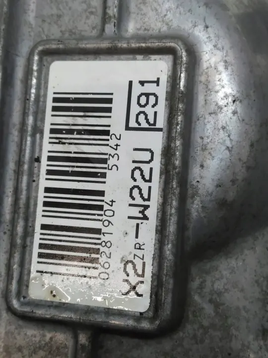 Couvercle de Distribution OEM Toyota Auris II 1.8 Hybride image 3