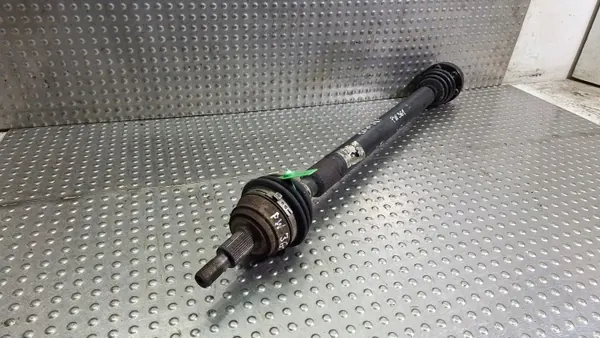 Höger framhalvaxel OEM S26372024 för VW Golf IV image 3