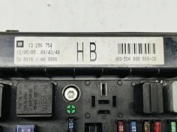Opel Astra H Zekeringkast Module OEM 13206754 image 3