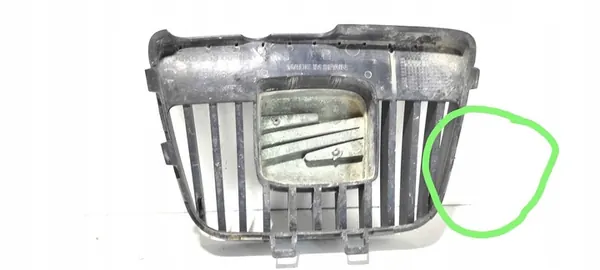 Seat Ibiza III 2002 - 2008 Radiator Grill Original image 2