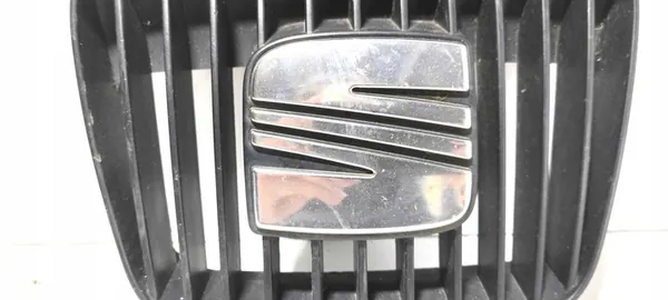 Seat Ibiza III 2002 - 2008 Radiator Grill Original image 3