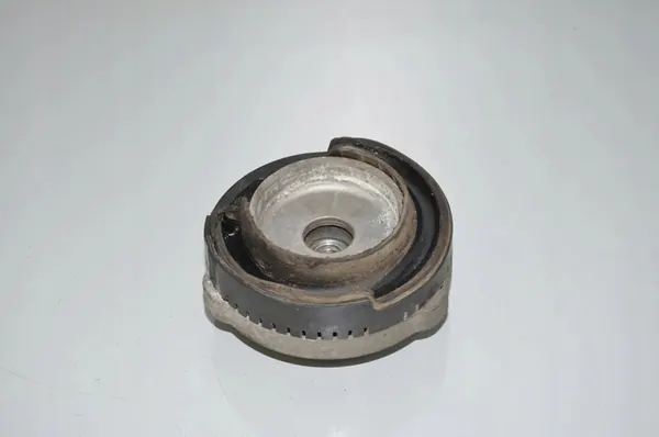 BMW 7 F01 F02 Supporto Ammortizzatore Anteriore 31306795081 image 4