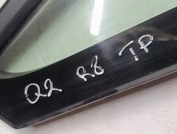 Triángulo puerta trasera derecha Audi Q2 16-19 OEM 81A845214 image 6