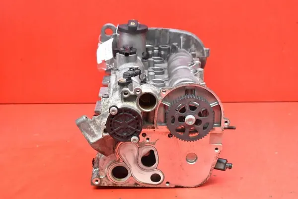 Cabeza de Motor Skoda Octavia 3 1.2 TSI 04E103064L image 2