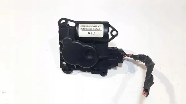 Pompe de circulation Lincoln Town Car III image 2