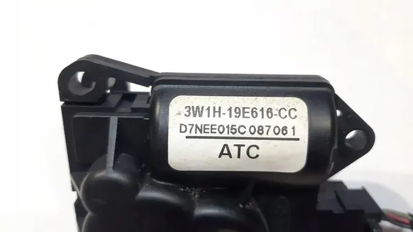 Pompe de circulation Lincoln Town Car III image 4