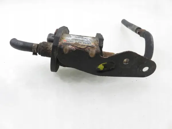 Pompe Webasto OEM 3D0261163A pour VW Phaeton image 3