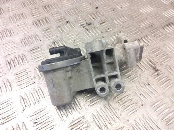 Refroidisseur EGR d'occasion OEM 2845003HA5 Hyundai Ioniq image 2