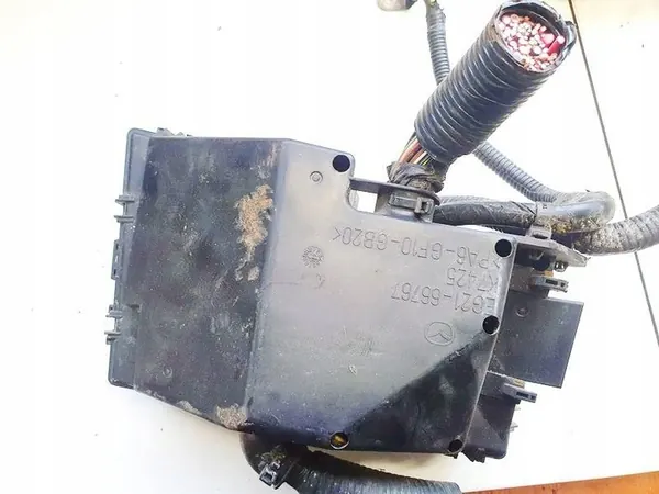 Mazda CX-7 Caja de fusibles 2007 2.3L eg21-66767 image 2