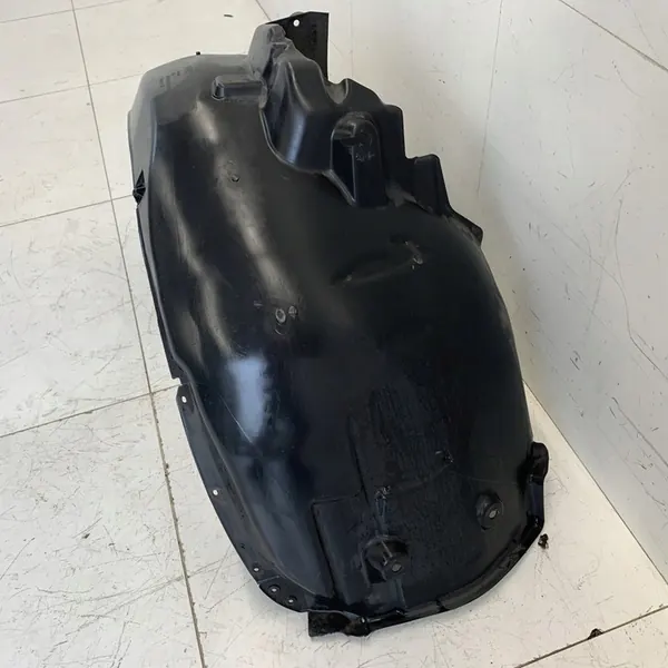 Guardabarros Derecho Audi A4 B9 2016 OEM image 2