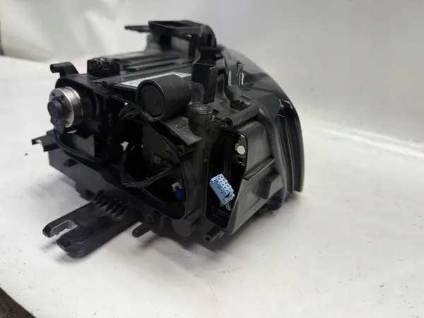 AUDI Q3 8U Faro Derecho Full LED 8U0941034 image 8