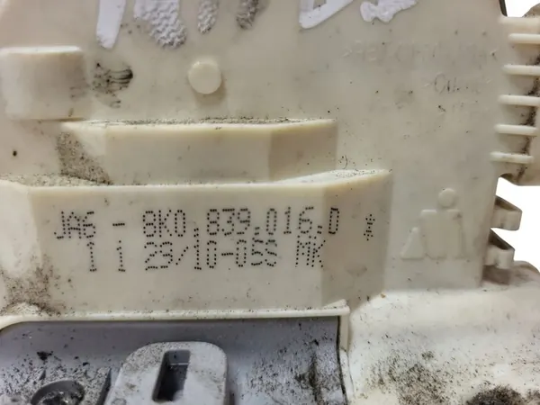 Bakre Höger Dörrlås AUDI A4 (B8) 8K0839016D image 7