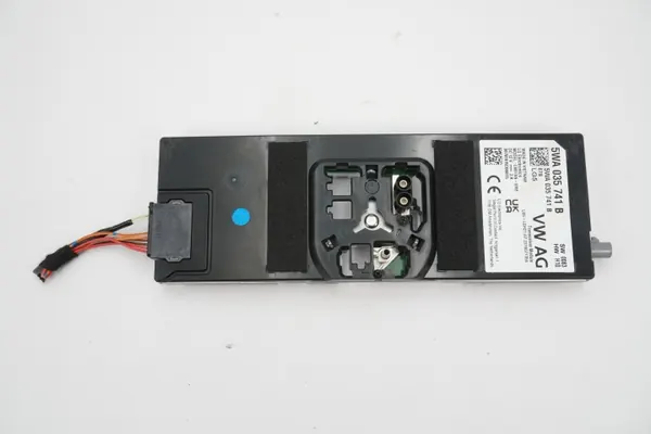 Amplificateur Antenne VW Golf VIII OEM 5WA035741B image 2