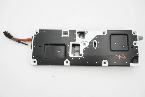 Amplificateur Antenne VW Golf VIII OEM 5WA035741B image 4