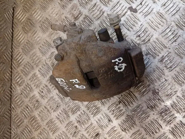 Opel Insignia A 2013 Vorderer rechter Bremssattel image 4