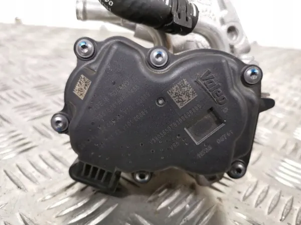 Skoda Superb B8 Kaasutinrunko OEM VS51606160640485 image 3