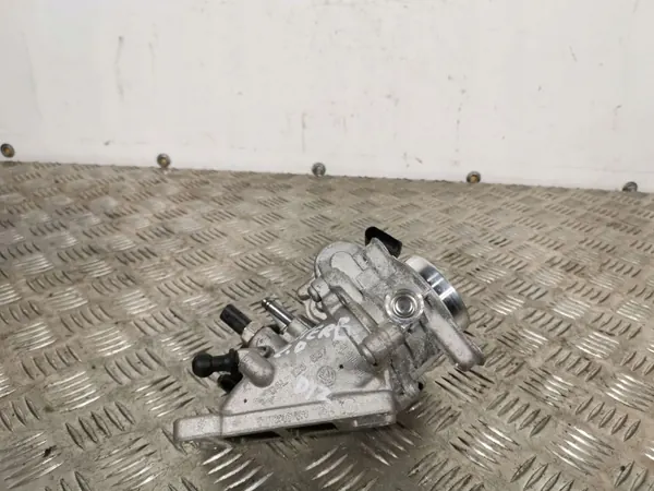 Skoda Superb B8 Kaasutinrunko OEM VS51606160640485 image 4