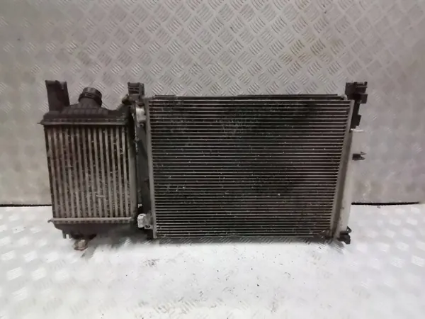 Radiateur OEM FRE58759 pour Renault Clio IV 1.5 DCI image 2