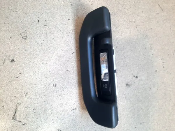 Mercedes-Benz C W205 Takhandtag Set OEM A099815000 image 6