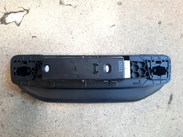 Mercedes-Benz C W205 Takhandtag Set OEM A099815000 image 7