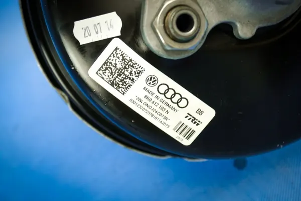 Pompe servo-frein OEM 8K0612103N pour Audi A4/A5 image 4