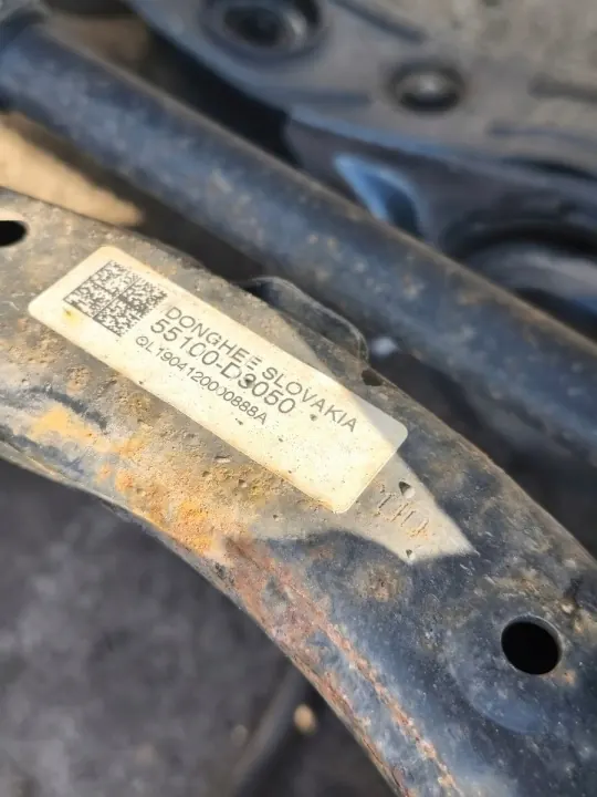 OEM 55405-D7600 Taka-akselin kantaja - Käytetty image 10