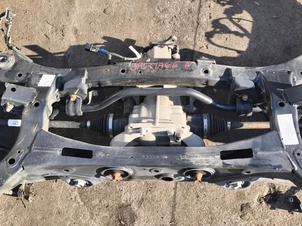 OEM 55405-D7600 Taka-akselin kantaja - Käytetty image 3