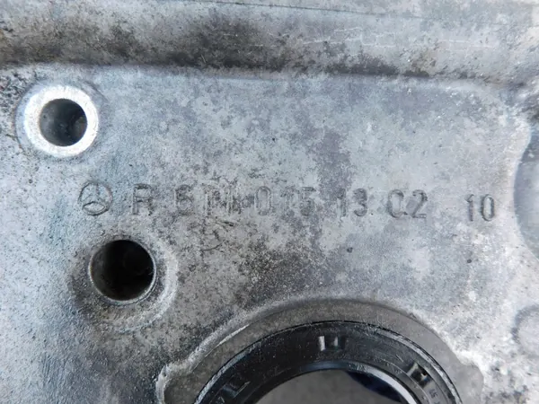 Mercedes Sprinter 2.7 CDI distributiedeksel OEM R6110151302 image 3