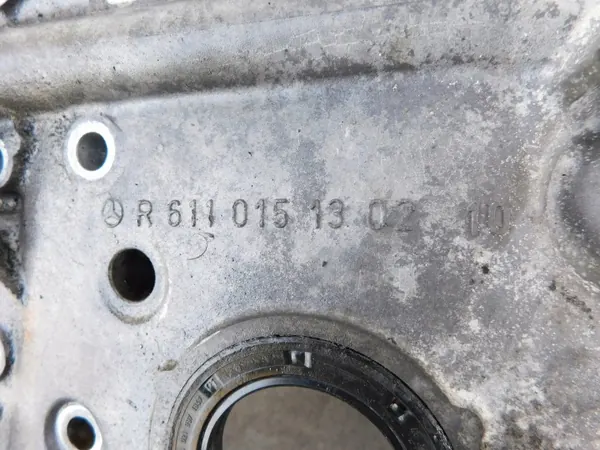 Mercedes Sprinter 2.7 CDI distributiedeksel OEM R6110151302 image 4