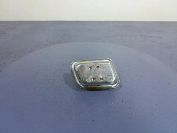 Aschenbecher Fiat 125P OEM Lochow-317541- Gebraucht image 4