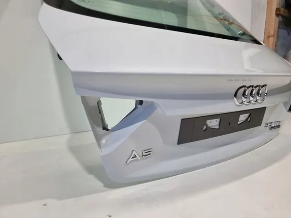 Audi A5 8T Sportback Tavaratilan kansi OEM FBW1099 image 5