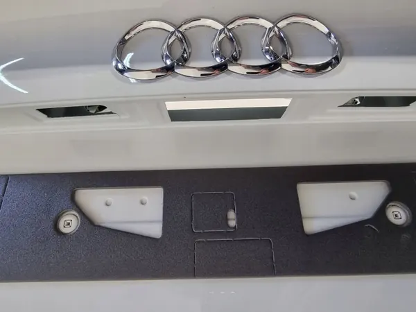 Audi A5 8T Sportback Tavaratilan kansi OEM FBW1099 image 8