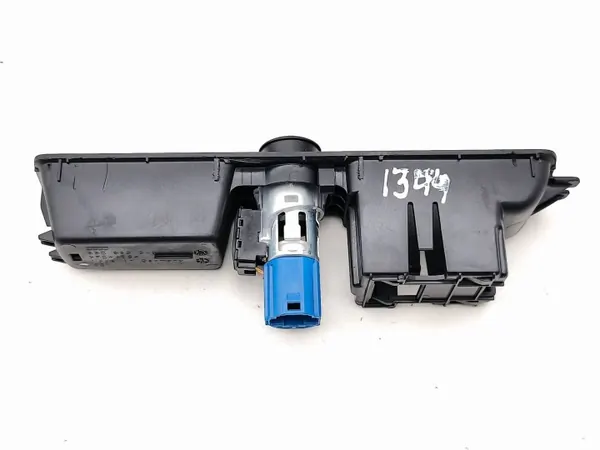 Encendedor Audi Q3 2019 OEM 83C863349 image 6