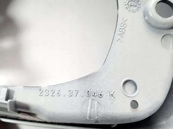 Rechter spiegelkader OEM 2326.37.046 Citroen C5 III image 9