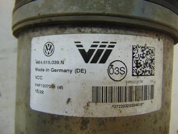 Audi Q8 Fram Luftfjädring OEM 4M4616039N - Begagnad image 8