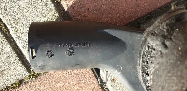 Mercedes-Benz Ilmansuodattimen kotelo image 7