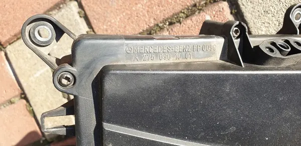 Mercedes-Benz Ilmansuodattimen kotelo image 9