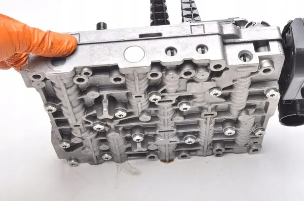 Selector de Marchas Volvo OEM 7M5R-7H035-BA Usado image 5