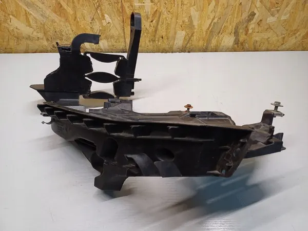 Suporte de Farol Audi A4 B8 OE 8K0805607C image 2