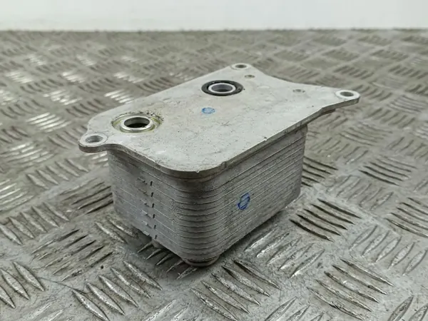 Arrefecedor de óleo Kia OE 431A02N250 - Usado image 3