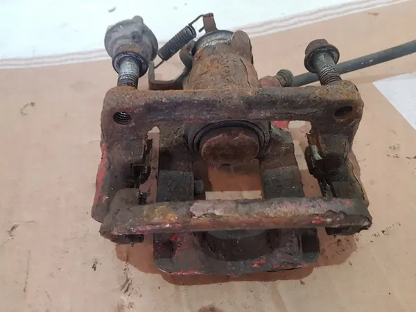 Linke Hintere Bremssattel Opel Astra J image 5